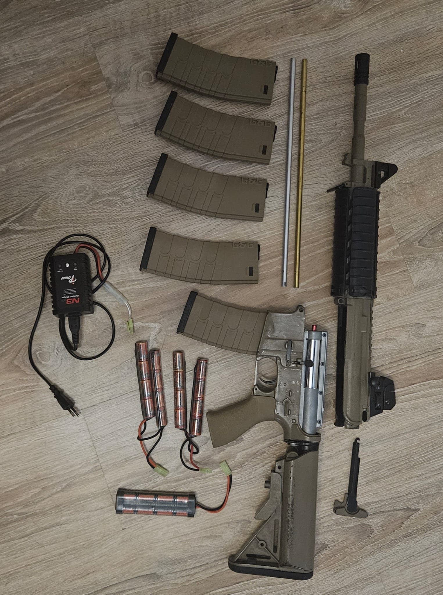 G&G CM16 RAIDER-L (Project)(Inclusief Magazijnen + Batterij + Oplader)
