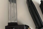 Tokyo  marui hi capa met magazijnen en adapter